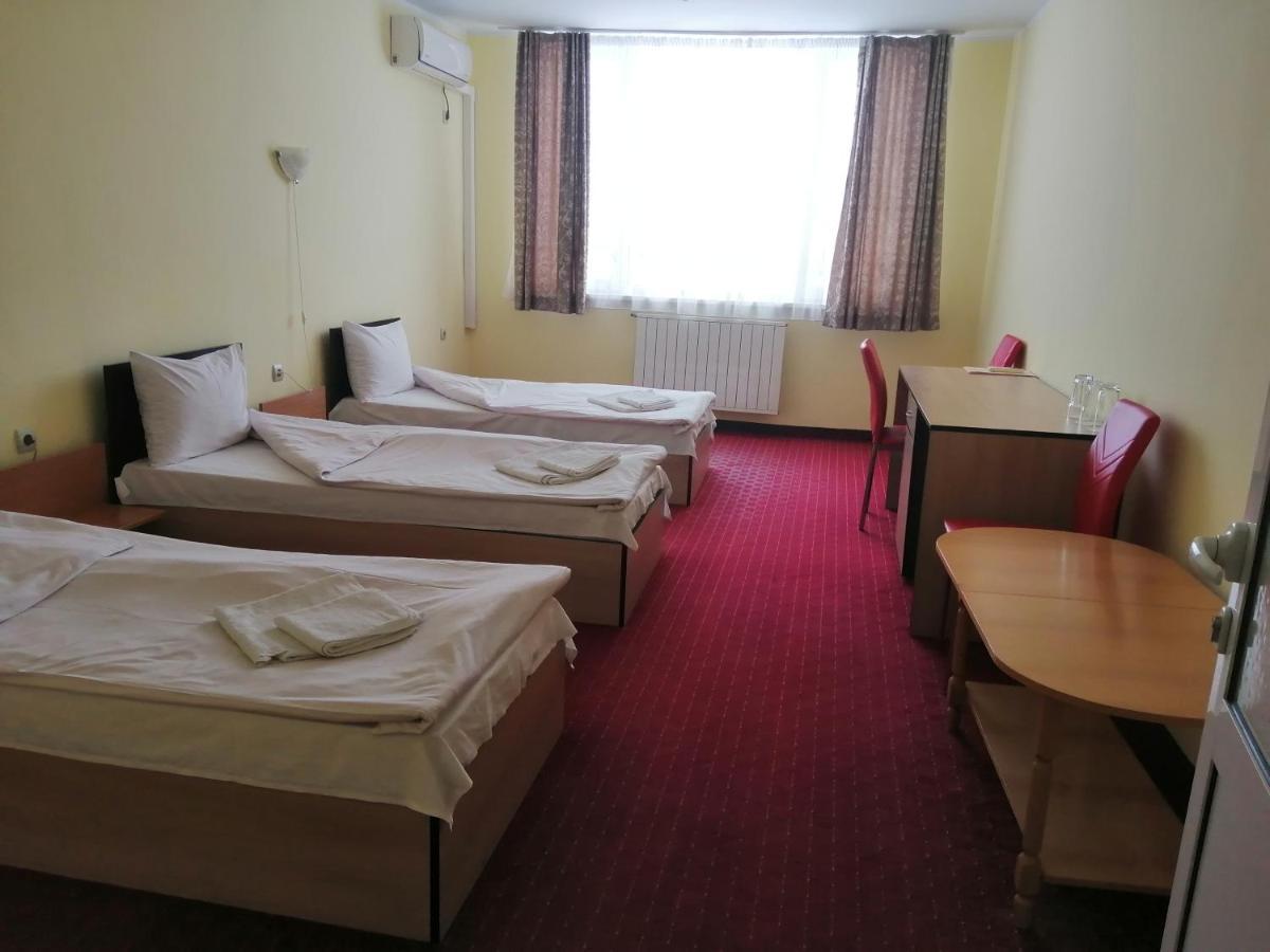 Hotel Panorama Gabrovo Exterior photo